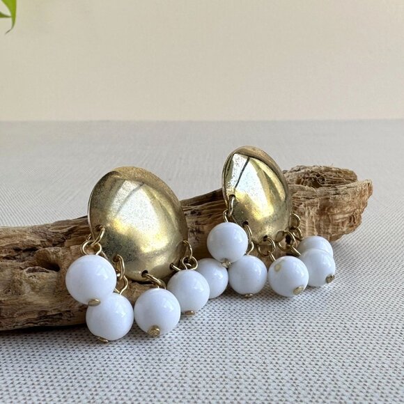 Vintage Sarah Coventry Earrings With Gold-Tone Circles & Milk Glass Dangles - Picture 2 of 10